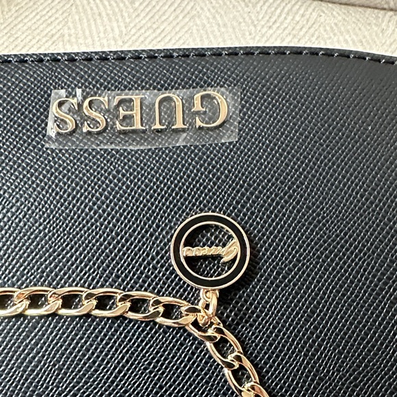 GUESS Black Shoulder Bag with Gold Chain - Picture 10 of 13